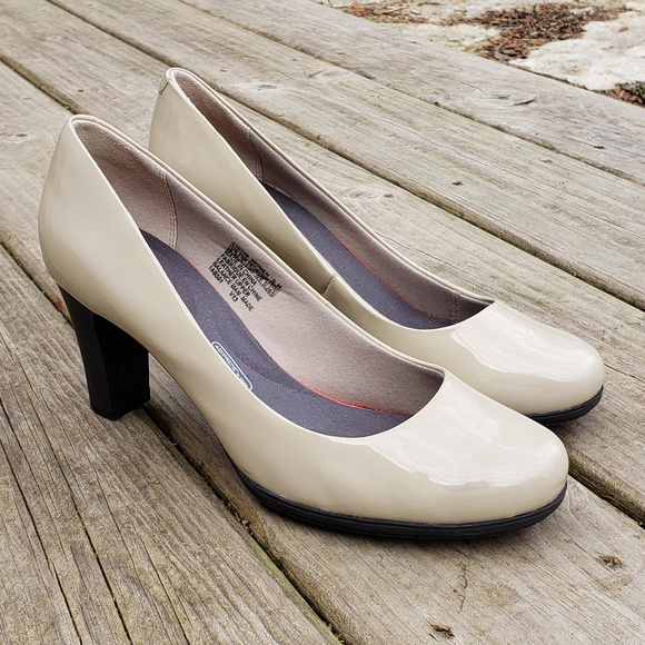 Rockport Shoes - Rockport Walkability Nude Leather Pumps, Size 9.5